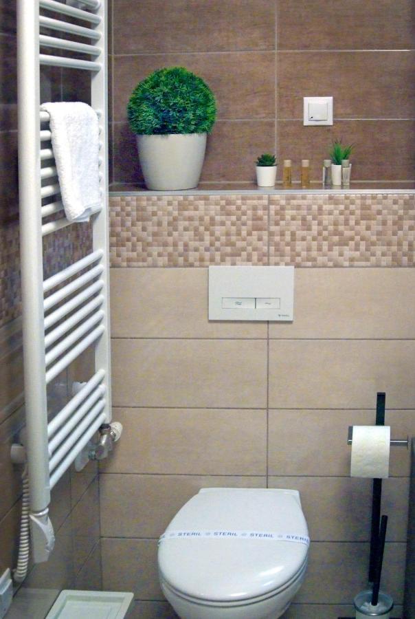 Victoria Apartman แก็ชแกเมต ภายนอก รูปภาพ